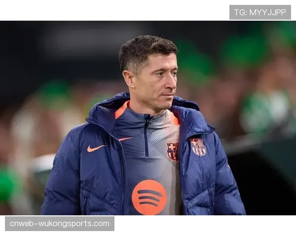 莱万多夫斯基访谈：谈及职业生涯晚期为适应球队战术，更多扮演支点而非终结点